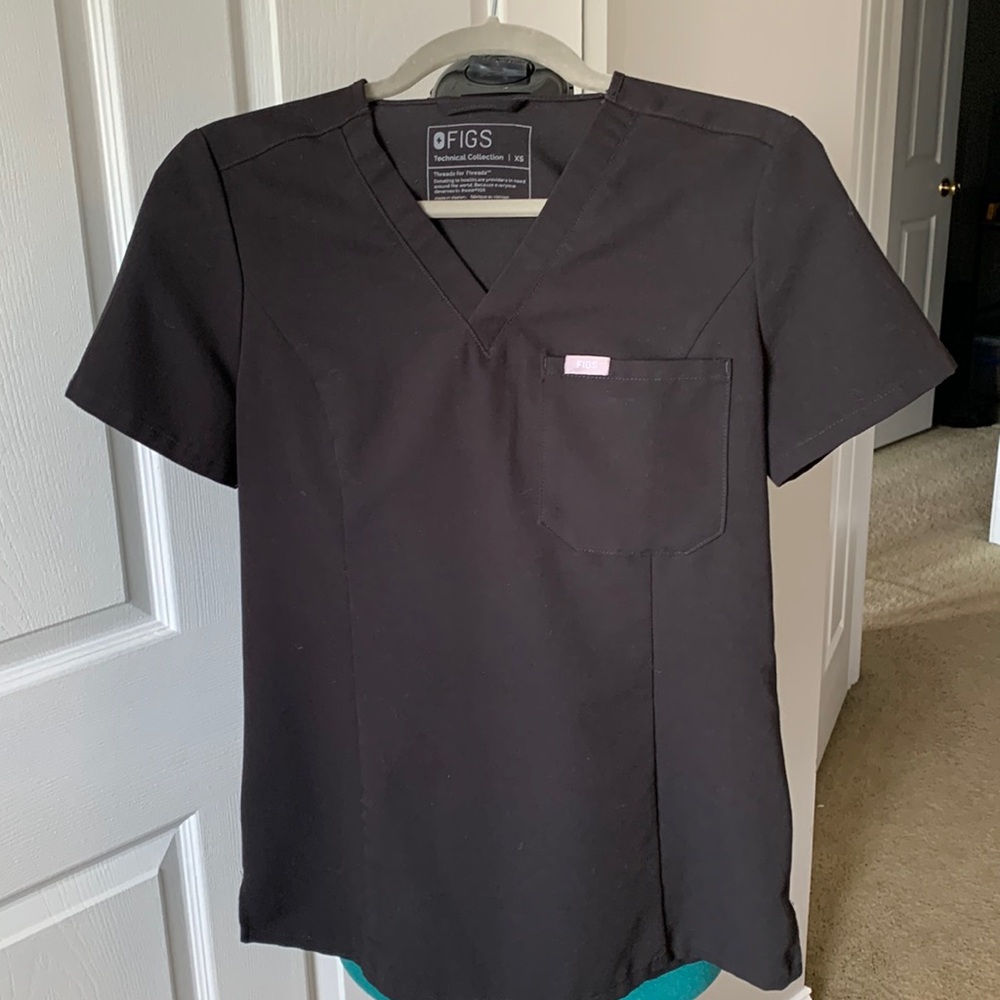 Figs Technical Collection extra small black scrub top